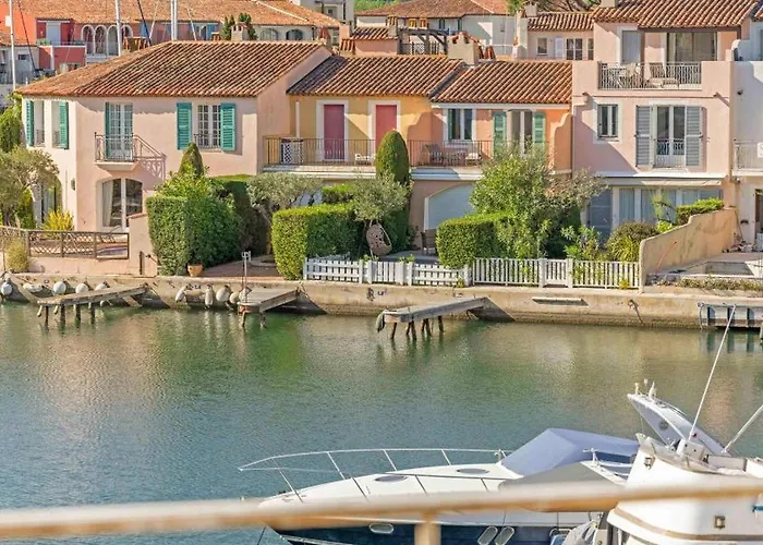 Casa Luna - Sur Les Canaux De Port-grimaud Apartment Grimaud